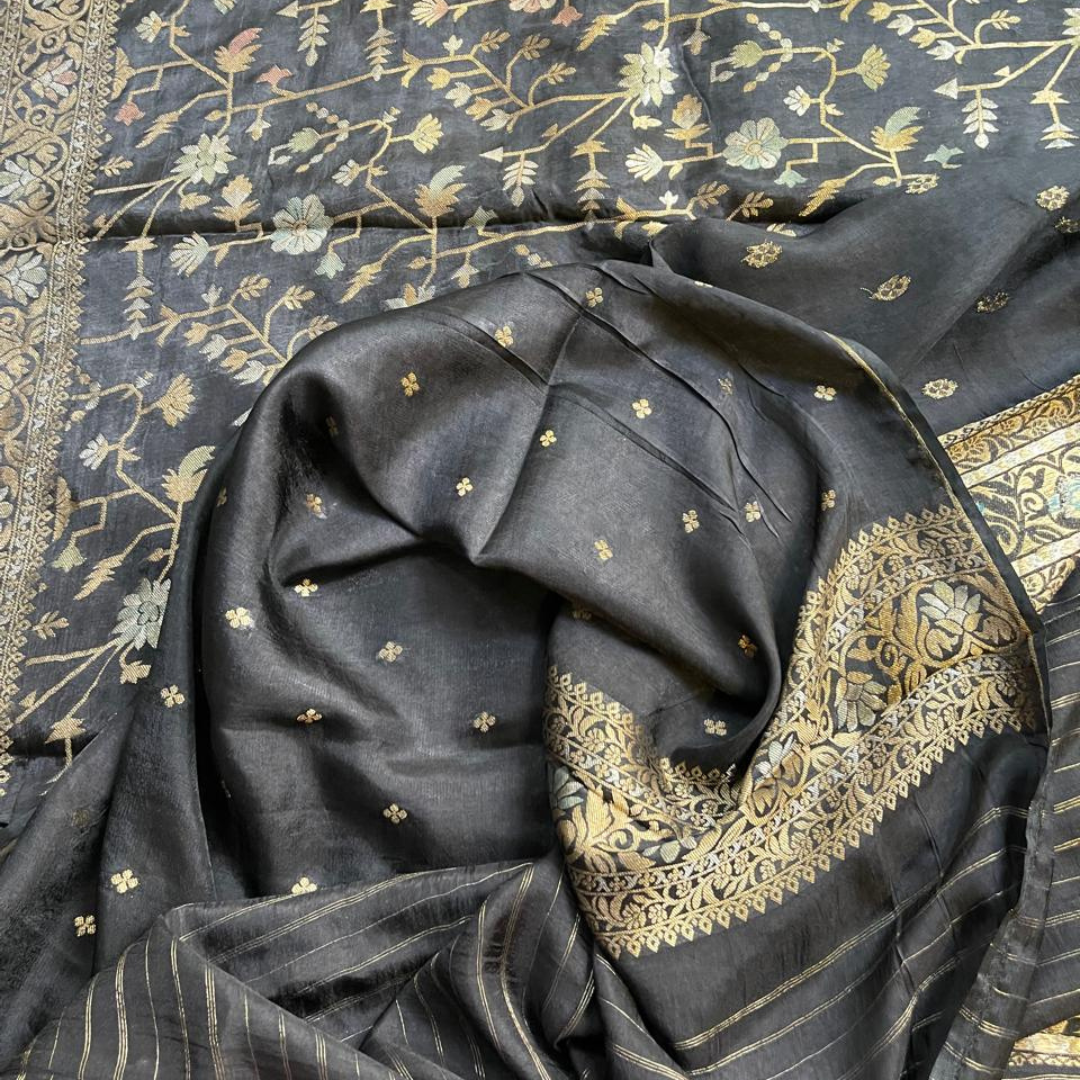 Elegant Munga Crepe Silk Saree with Designer Border