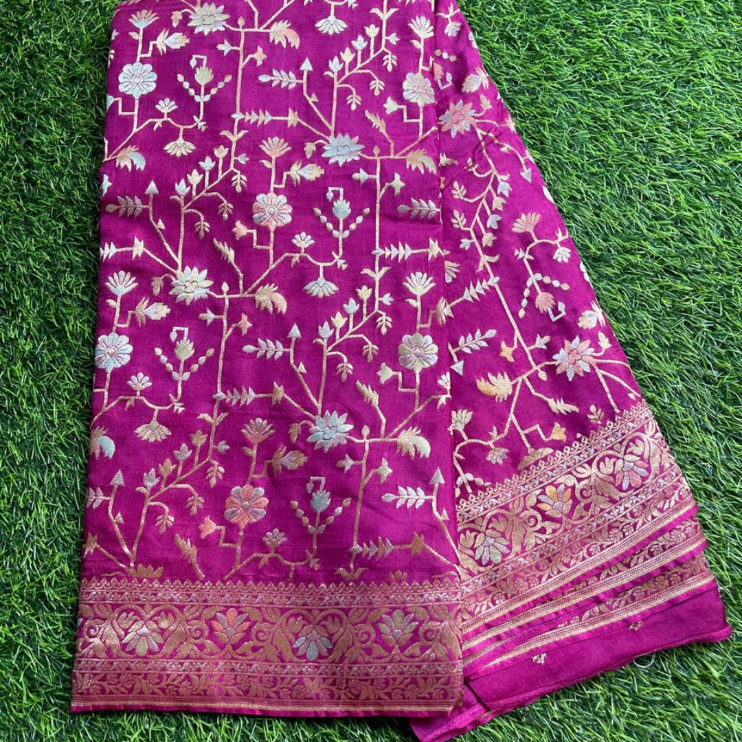 Elegant Munga Crepe Silk Saree with Designer Border