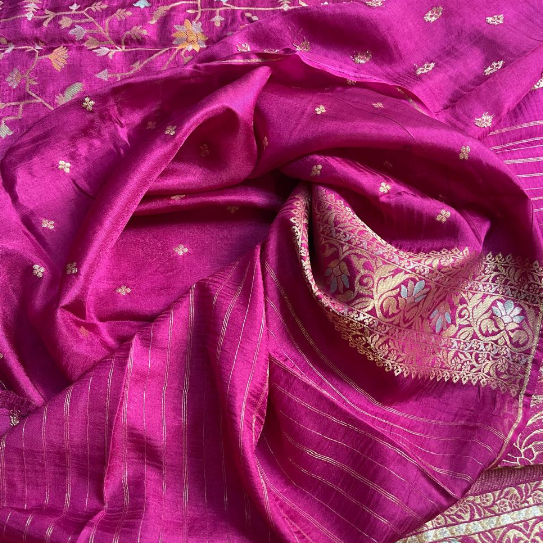 Elegant Munga Crepe Silk Saree with Designer Border