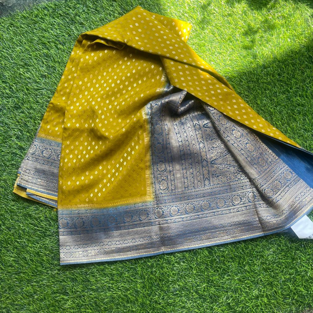 Banarasi Crepe Silk Saree with Rich Zari Work