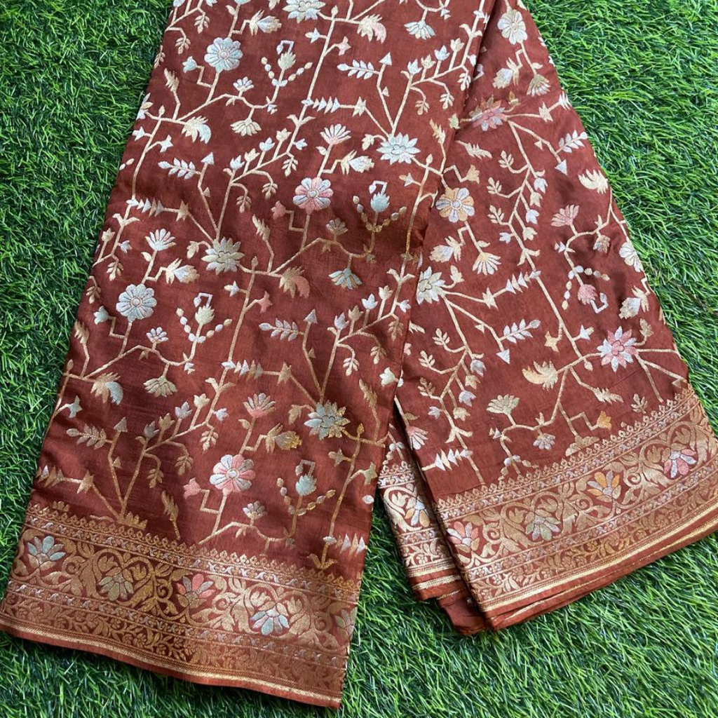 Elegant Munga Crepe Silk Saree with Designer Border