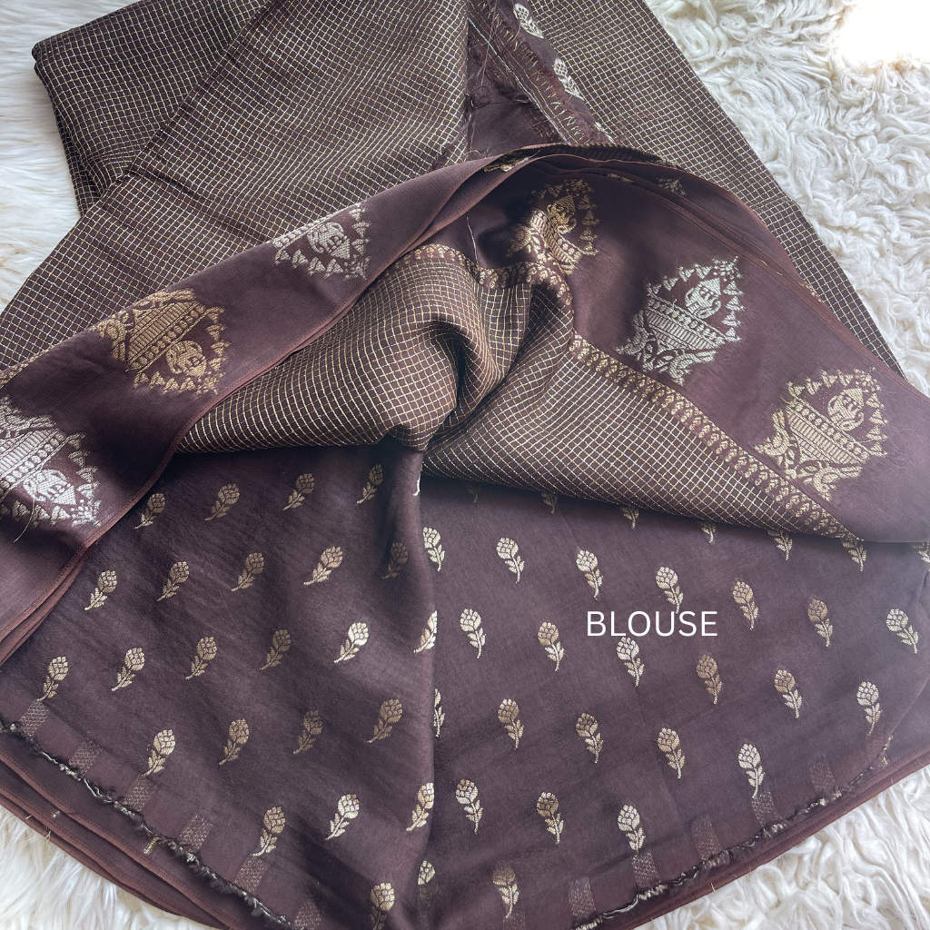 Gandaberunda Brown Dola Silk Saree In Small Checks Pattern